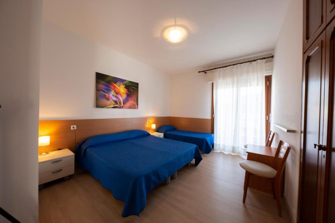 Aparthotel Holiday Appartamenti Grado