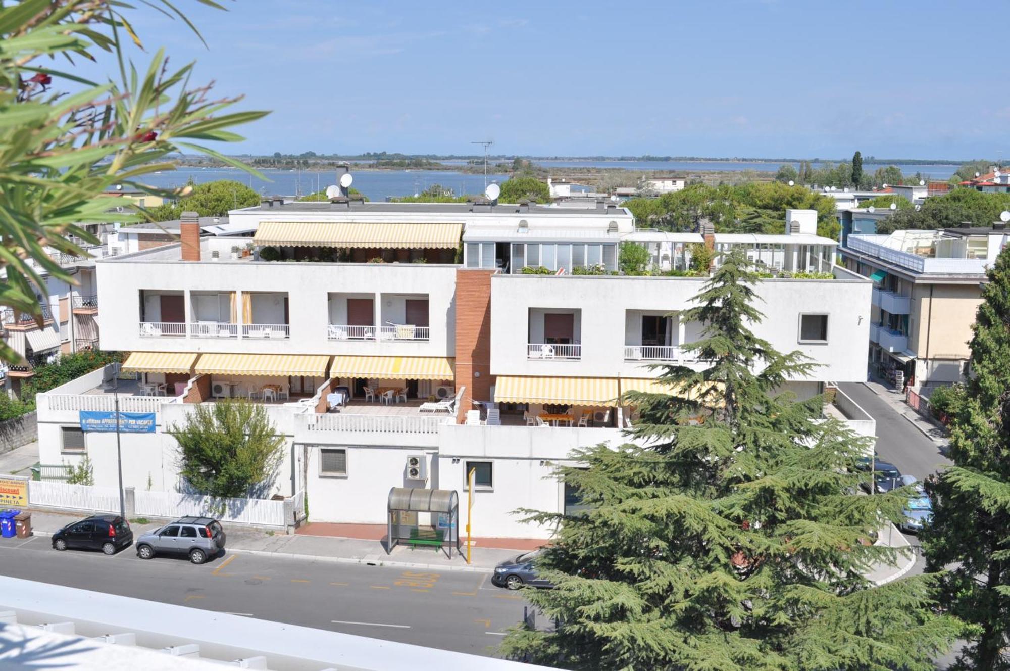 Aparthotel Holiday Appartamenti *